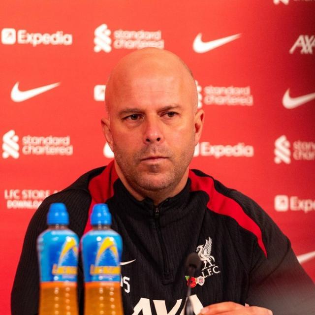 开云智能体验-斯洛特：曼联水平比排名好得多，流言不影响阿诺德